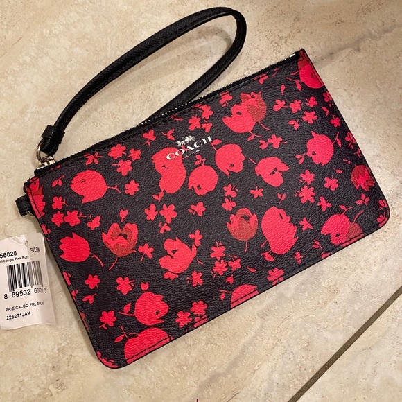 NWT COACH Prairie Calico Midnight Ruby Wristlet